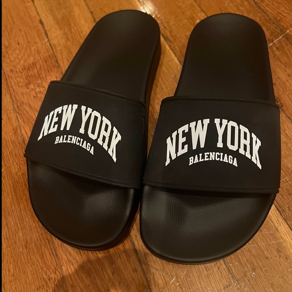 NWT BALENCIAGA Cities New York rubber slides - Picture 9 of 10